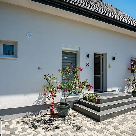 Apartmanhotel Balatonic Lime Apartmanhaz 4*