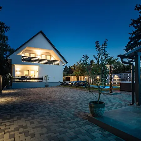 Balatonic Lime Apartmanhaz * Siófok