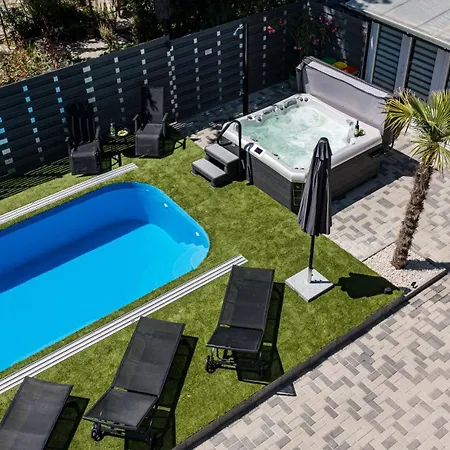 Balatonic Lime Apartmanhaz 4* Σίοφοκ
