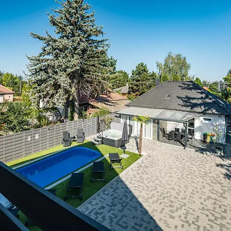 Balatonic Lime Apartmanhaz 4*