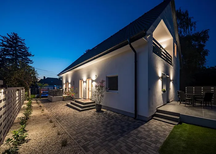 Balatonic Lime Apartmanhaz 아파트호텔 4*