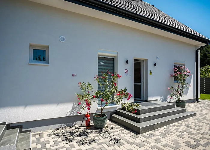 아파트호텔 Balatonic Lime Apartmanhaz 4*