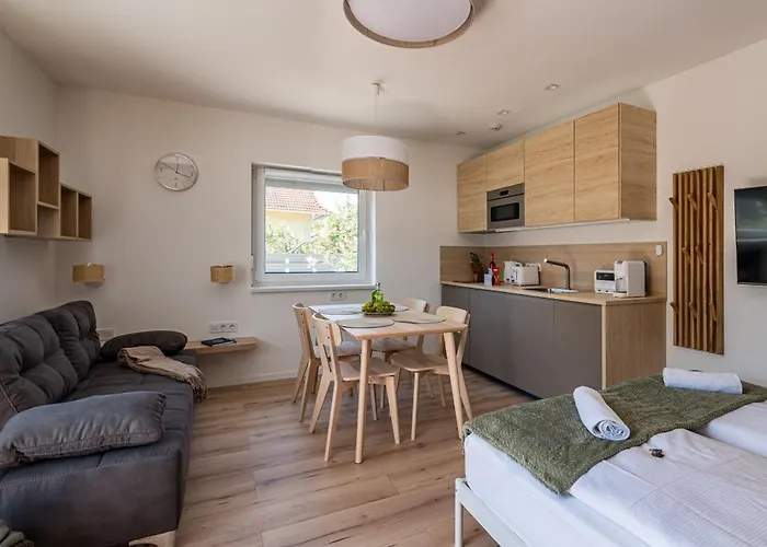 Balatonic Lime Apartmanhaz Siófok