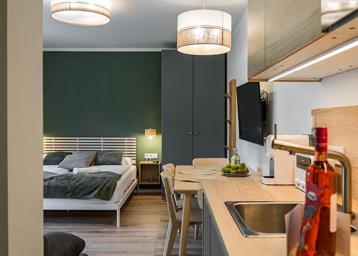 Balatonic Lime Apartmanhaz 아파트호텔 시오포크