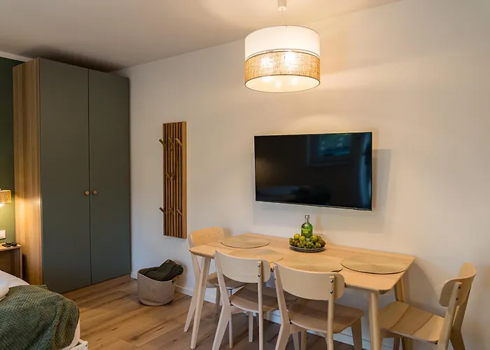 Balatonic Lime Apartmanhaz 아파트호텔 4*