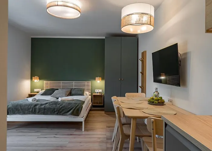 Balatonic Lime Apartmanhaz 4* 시오포크